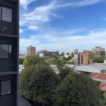 APTO CREDITO Departamento PISO 4 FRENTE - dos ambientes en Esc.-Centro