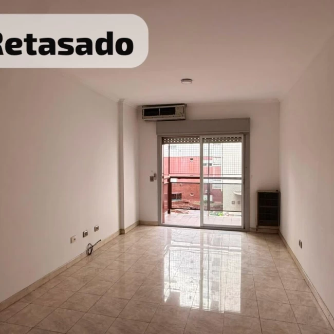 VENTA en PALERMO HOLLYWOOD 3 AMBIENTES con BALCÓN y PILETA