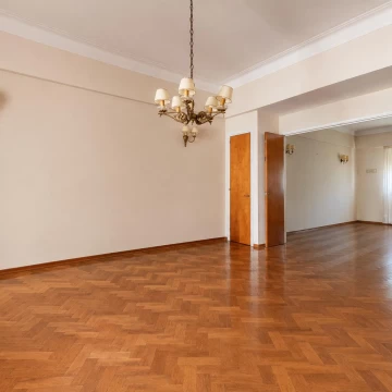 Depósito de 430 m² cubiertos sobre lote de 500 m²