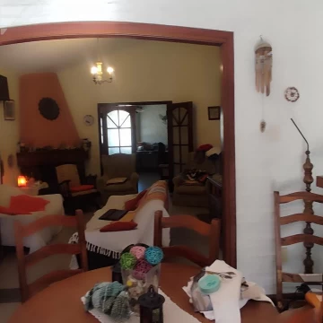 1792616772.jpg