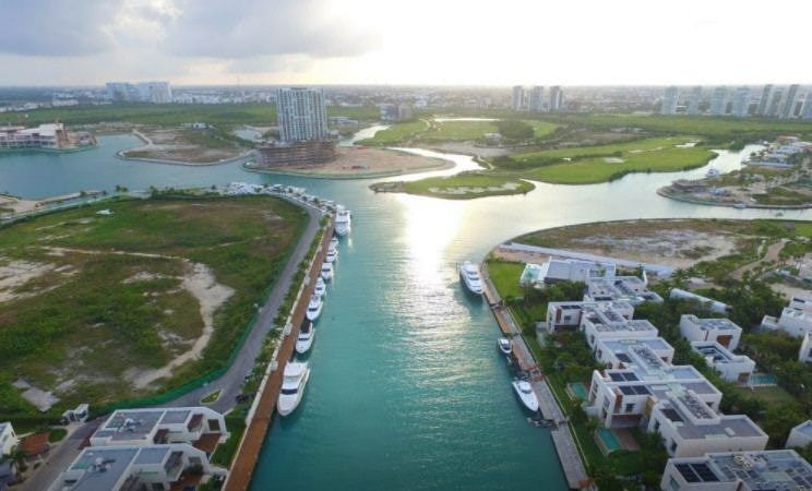 Departamento 4 recámaras venta Novo Cancún