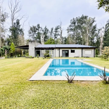 Casa en venta  Barrio Los Bosquecitos