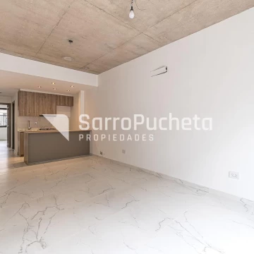 Venta departamento 2 ambientes con patio en Ramos Mejia