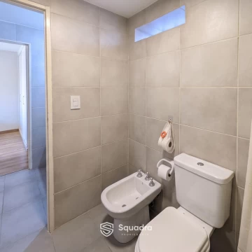 1792685551.jpg