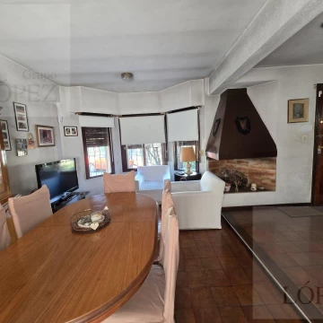 Venta Casa Dúplex Olivos Golf Vicente Lopez- 4 ambientes con patio - APTO CREDITO