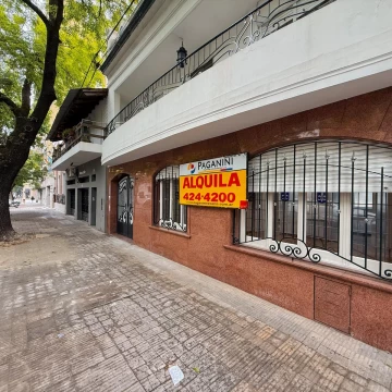 Juan Manuel De Rosas 1749 - Casa De Estilo Uso Institucional En Alquiler - Rep. de la Sexta, Rosario