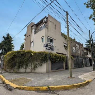 Venta de PH ,5 ambientes, Florida Oeste