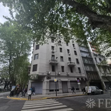 Venta departamento 6 ambientes en San Telmo