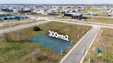 VENTA DE LOTE CON POSESION INMEDIATA EN DOCTA PARQUE 300MTS