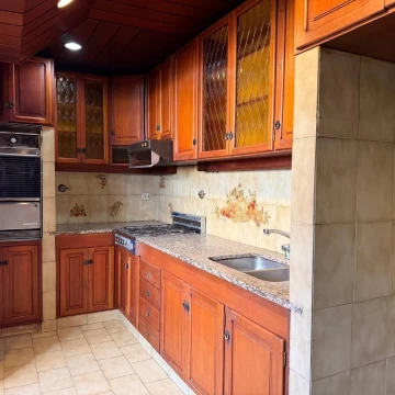 CHALET 4 AMB Jardín y  Quincho EN TEMPERLEY ESTE