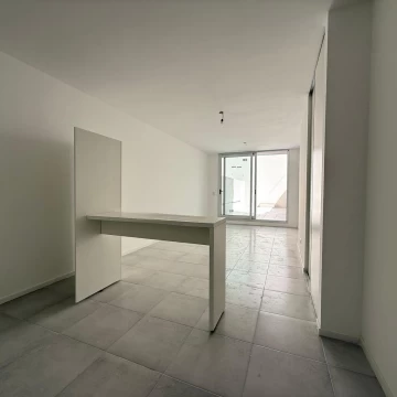Venta Monoambiente UADE Patio Departamento Amenities Pileta Gimnasio