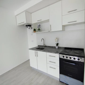 Departamento monoambiente venta, anticipo y 36 cuotas fijas. Constitución