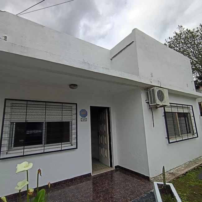 Casa multifamiliar en venta en El Talar