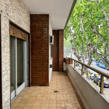 Casa en Mataderos Venta en Bloque | Casa 4 Amb. + Galpón + Local