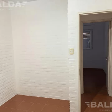 1792767971.jpg