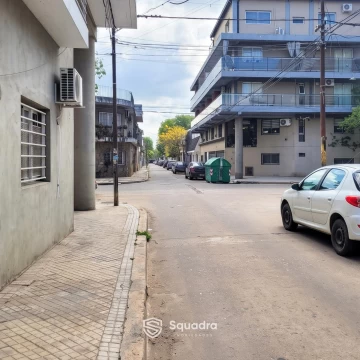1792768352.jpg