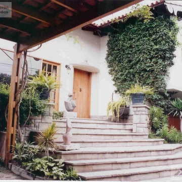 CASA EN VENTA COMO TERRENO MIRAFLORES