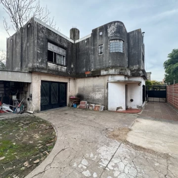 Casa en venta en Almafuerte 277