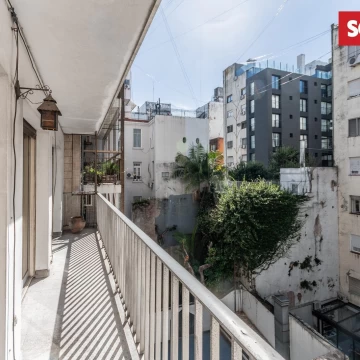 Venta 3 ambientes con dependencia en Recoleta