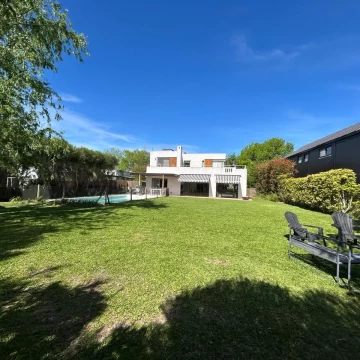 Casa  en Alq. Temporario en Santa Catalina, Villanueva, Tigre