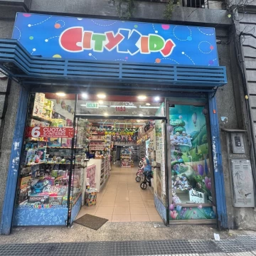 Local en alquiler sobre la Av. Santa Fé, y Libertad, CABA