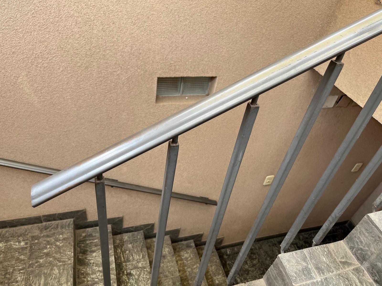 Escaleras de ascenso y descenso