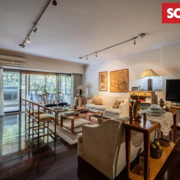Venta - 4 ambientes con dependencia y cochera fija - Recoleta