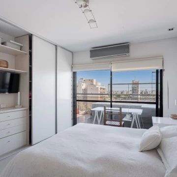 Dúplex de 4 ambientes con balcón terraza, jacuzzi y 2 cocheras en Floresta