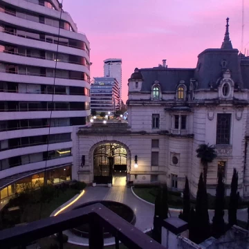 Alquiler Monoambiente Balcon al Palacio Paz en Retiro