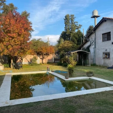 HERMOSA QUINTA EN LA REJA