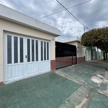 Casa en venta en Bolivar 836