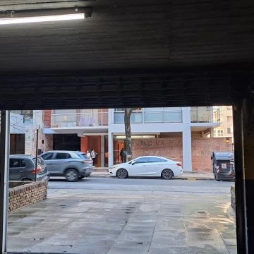 VENTA COCHERA FIJA Y CUBIERTA EN BELGRANO – OLAZÁBAL AL 2600