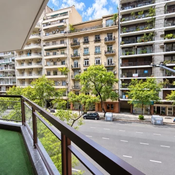 VENTA DEPARTAMENTO EN RECOLETA 4 AMBIENTES DEPENDENCIA Y COCHERA
