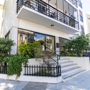 Venta Piso 3 ambientes con dependencia, balcón vista abierta, espacio coche _ Belgrano R