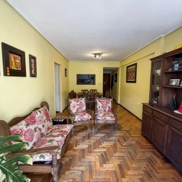 VENTA DEPARTAMENTO CUATRO AMBIENTES CON DEPENDENCIA,  PALERMO