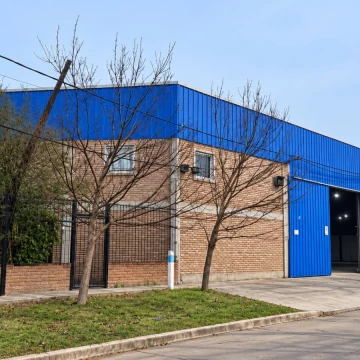 Galpón con oficinas sobre Circunvalación - José Maria Rosa 6300