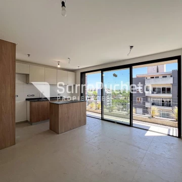 Venta departamento 2 ambientes con balcón en Morón (1°A)