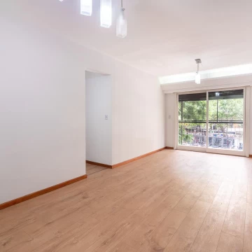 Venta departamento 4 ambientes con dependencia. Barrio Norte - apto credito