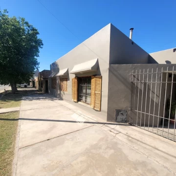 Casa en San Rafael, zona Terminal de ómnibus 