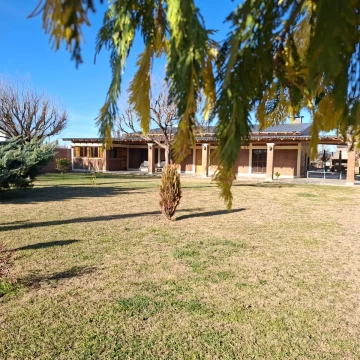 Quinta en Rama Caida