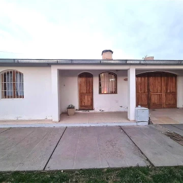 Venta, Casa 3 dormitorios, San Rafael, Mendoza. 