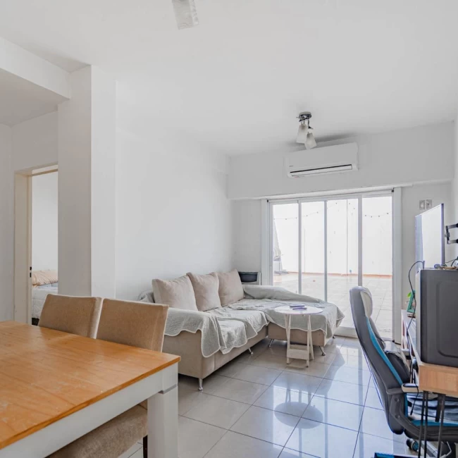 Venta departamento dos ambientes con patio APTO CREDITO