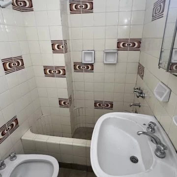 1793113396.jpg