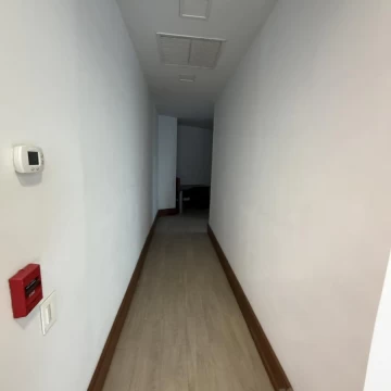 1793125064.jpg