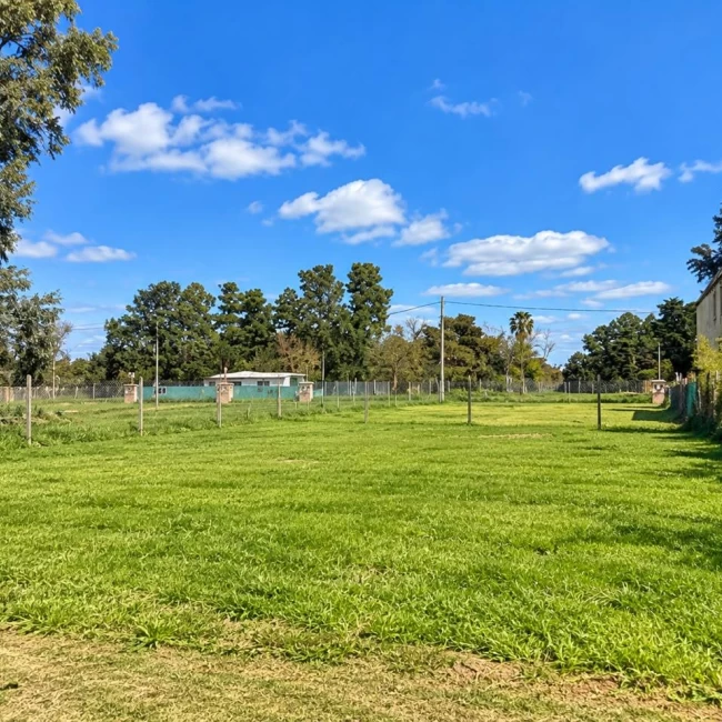 Terreno en Country La Lonja, Barrio Pampa en venta