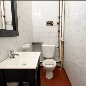 1793136250.jpg