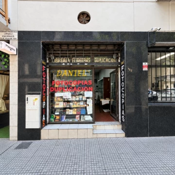 Local en Uriburu 752 - Superficie 60 m²
