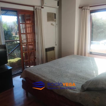 1793208301.jpg