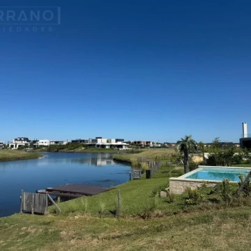 Terreno al agua con excelentes vistas en Costas, Puertos/Lago  Escobar