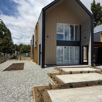 Venta CASA DUPLEX 3 amb 80m2 a 200m del lago - Bariloche - APTA CREDITO